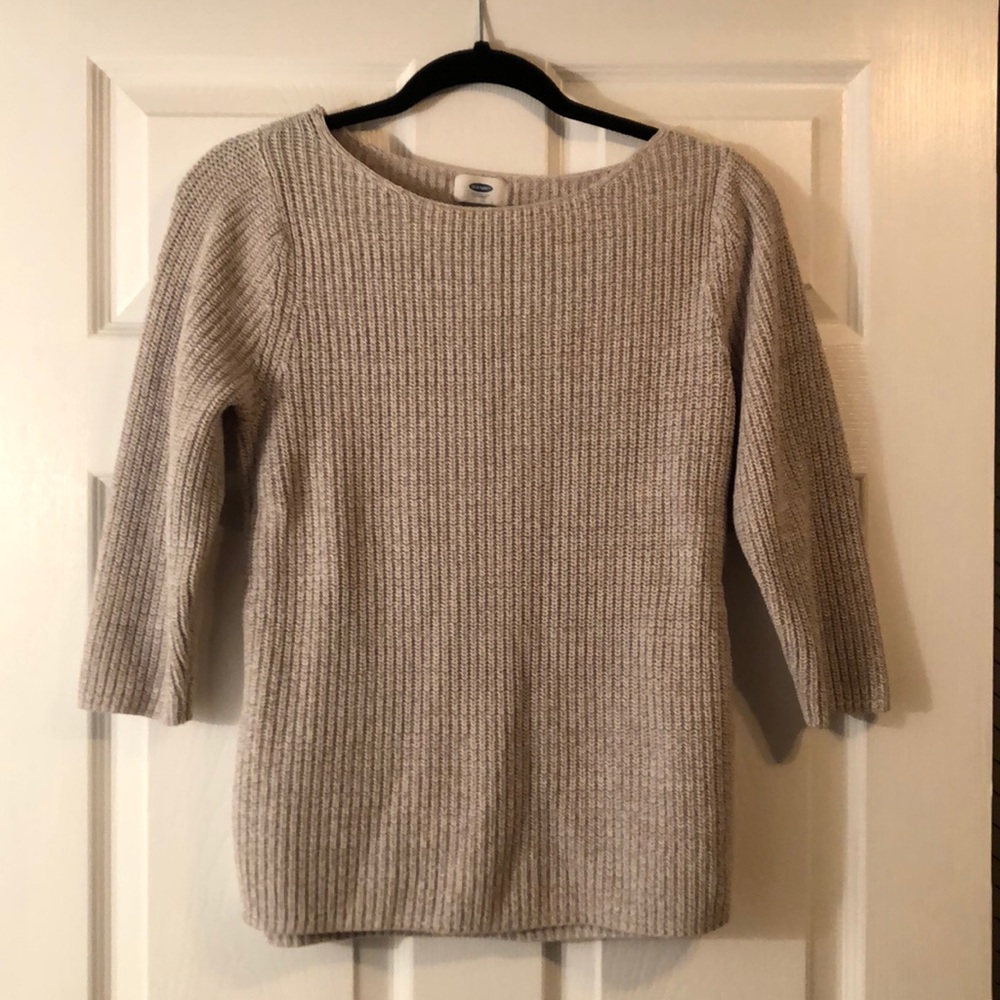 Old Navy grey ribbed sweater